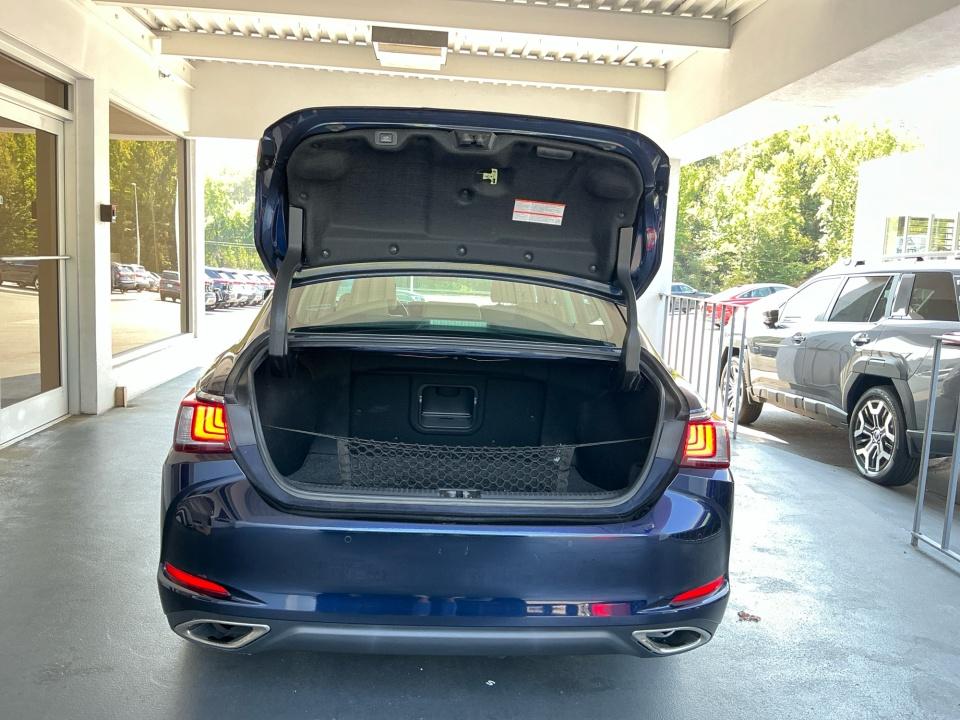 Used 2019 Lexus ES 350 Sedan