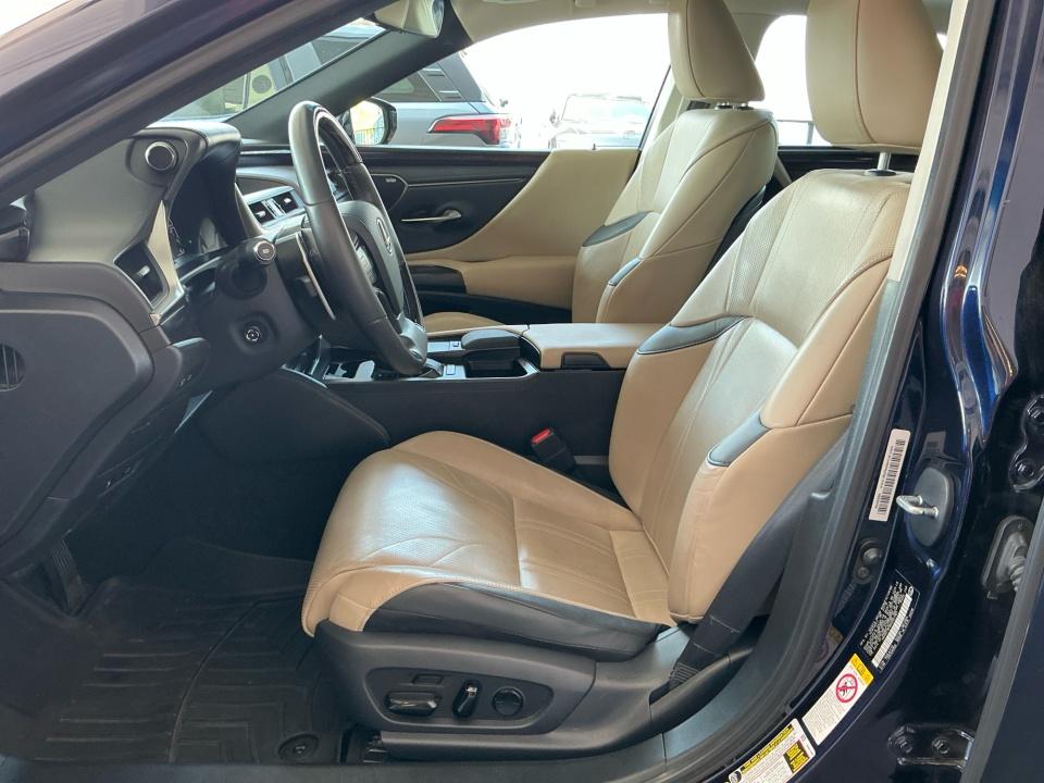 Used 2019 Lexus ES 350 Sedan