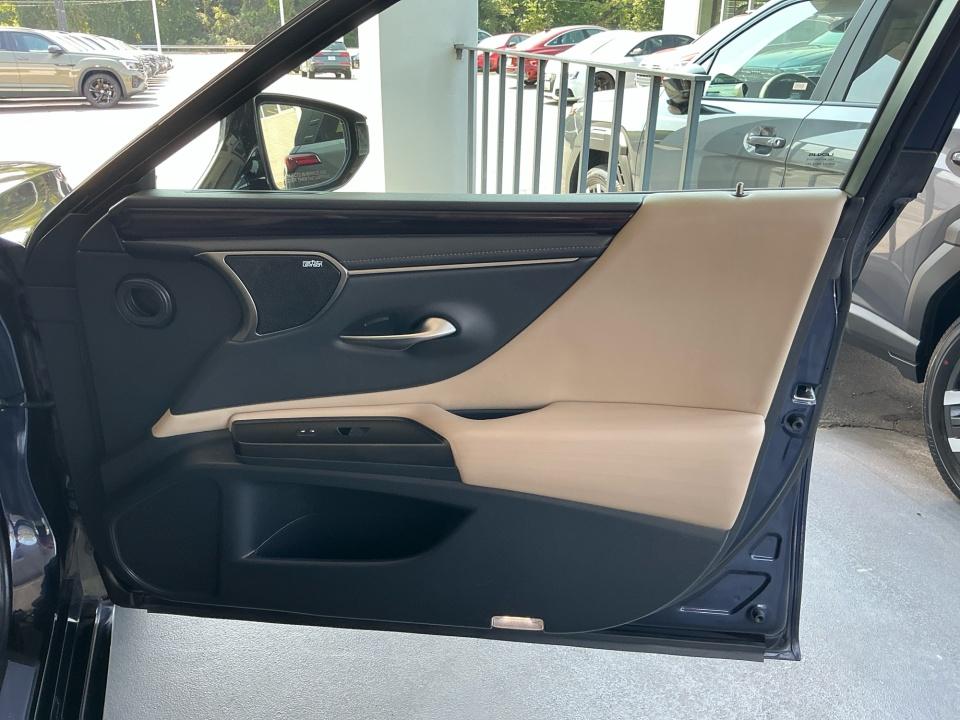 Used 2019 Lexus ES 350 Sedan