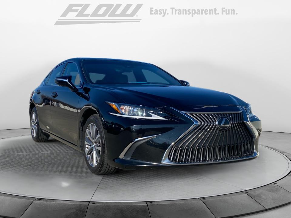 2021 Lexus ES 250's photo
