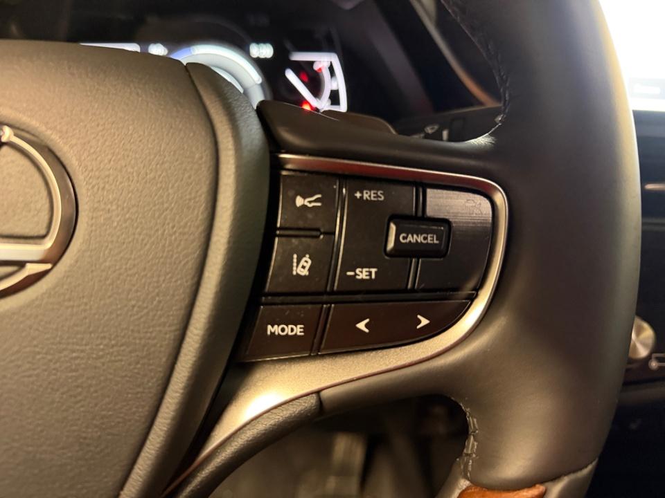 Used 2025 Lexus ES 300h Sedan