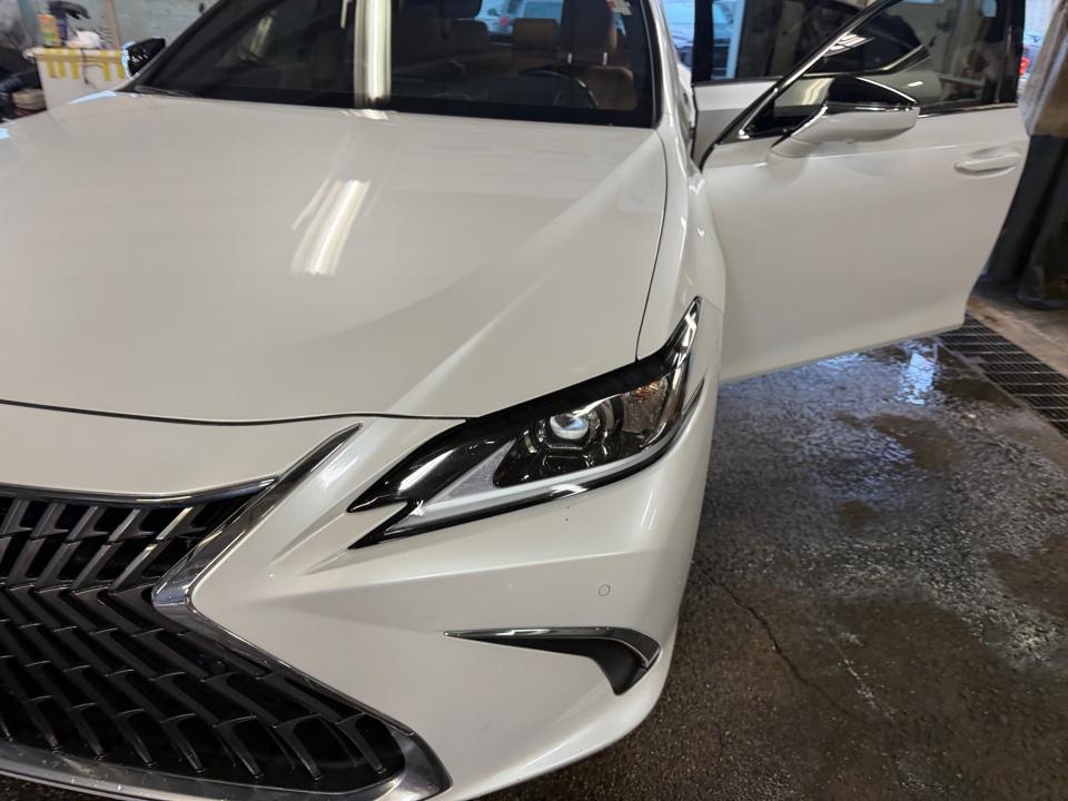 Used 2025 Lexus ES 300h Sedan