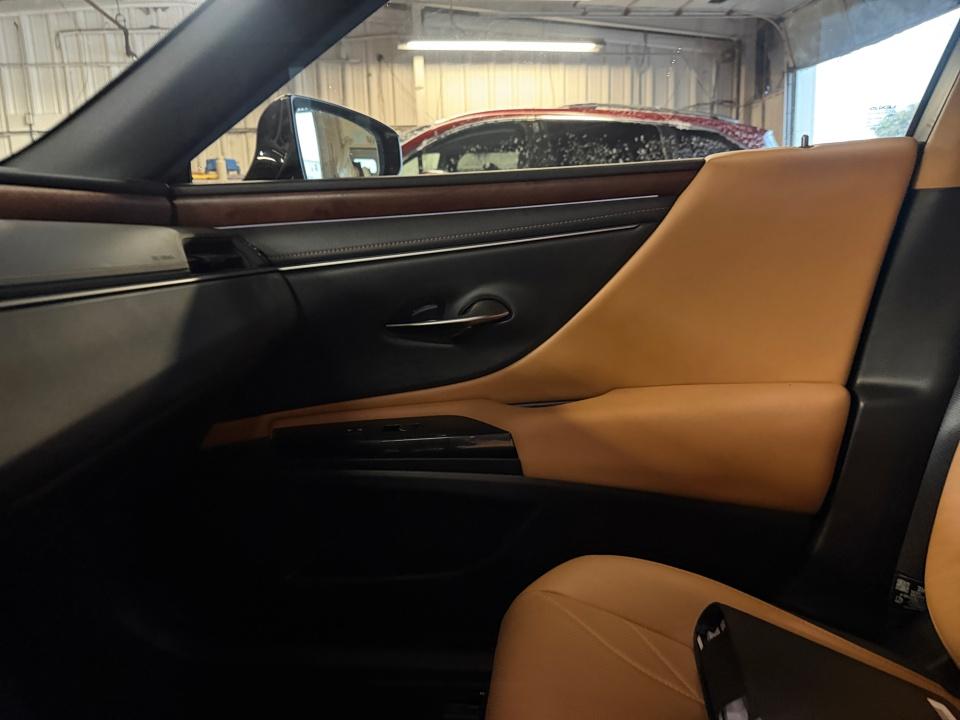 Used 2025 Lexus ES 300h Sedan