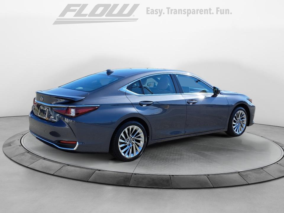 Used 2023 Lexus ES 300h Sedan