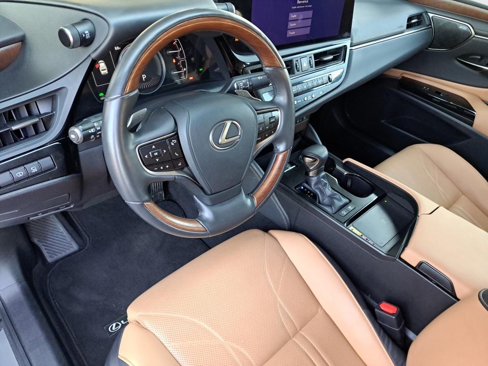 Used 2023 Lexus ES 300h Sedan