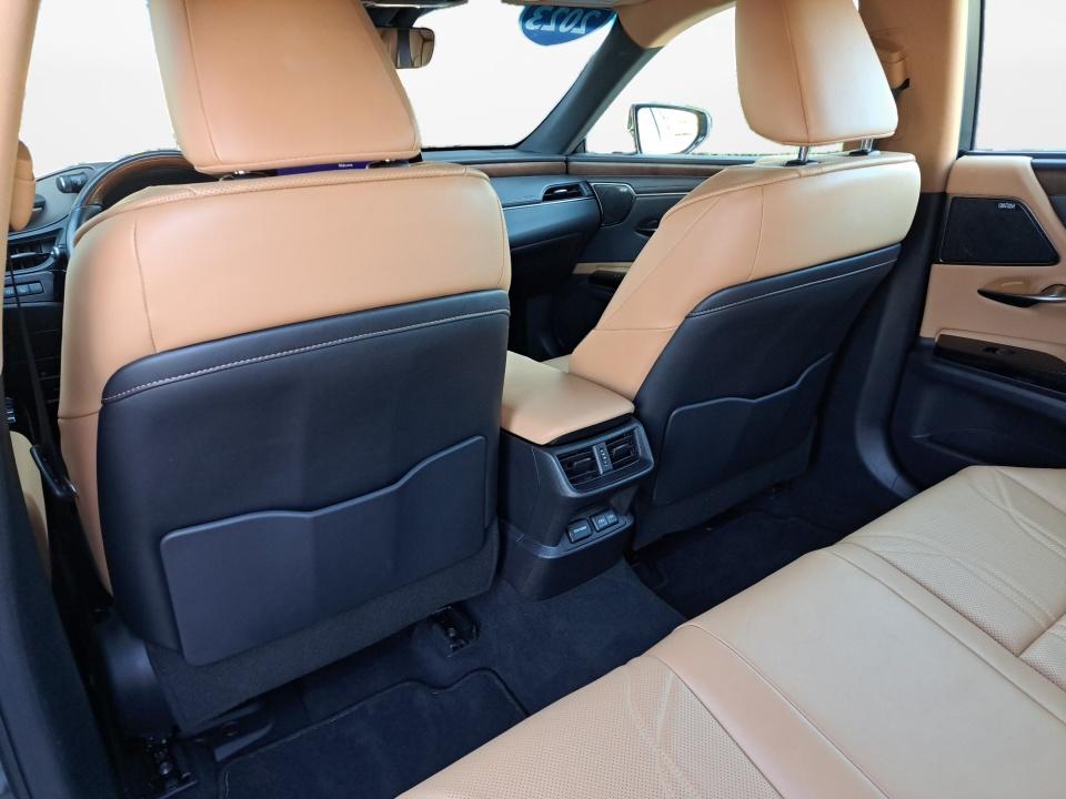 Used 2023 Lexus ES 300h Sedan