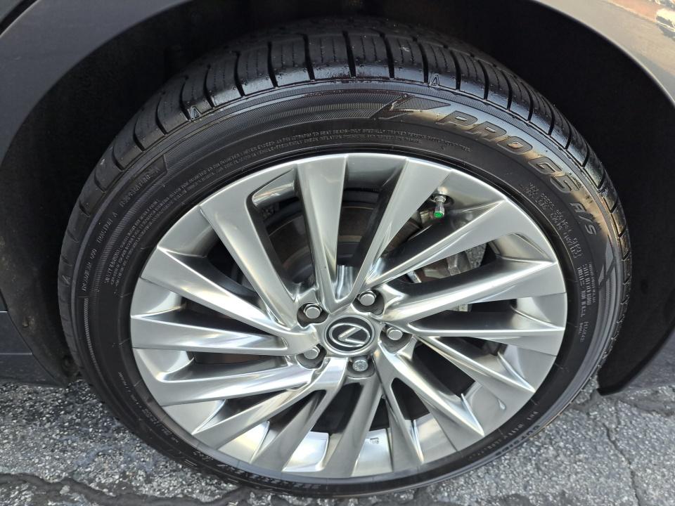 Used 2023 Lexus ES 300h Sedan