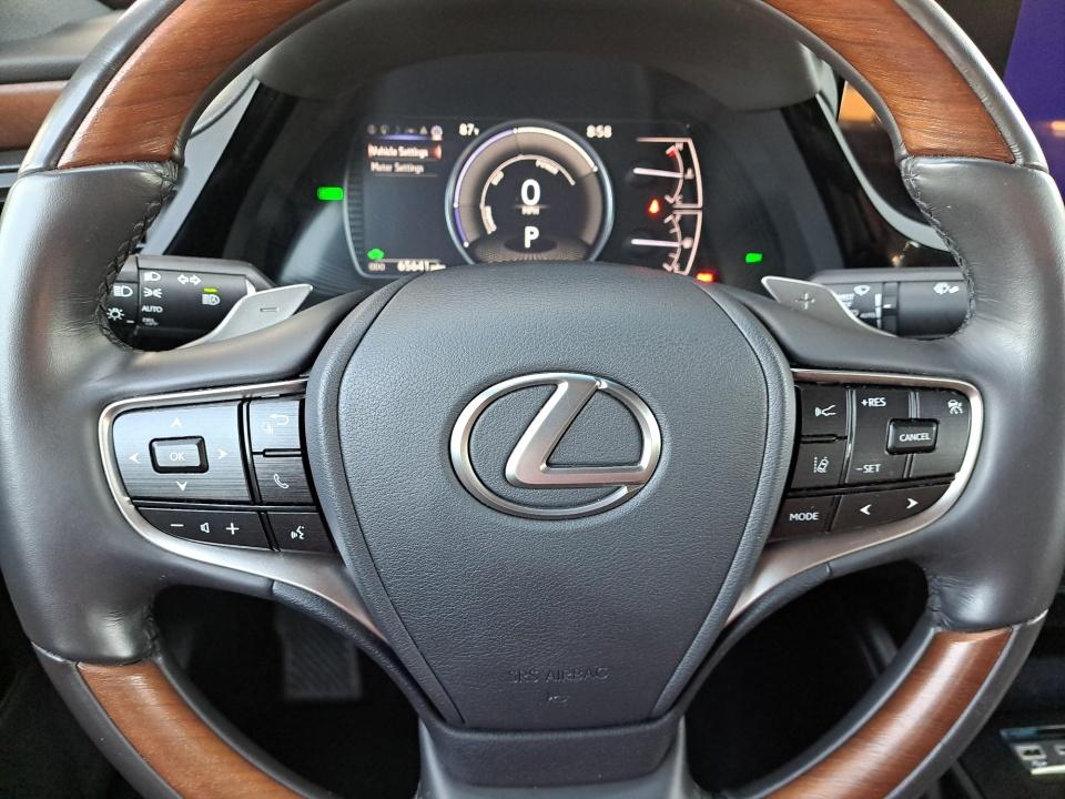Used 2023 Lexus ES 300h Sedan