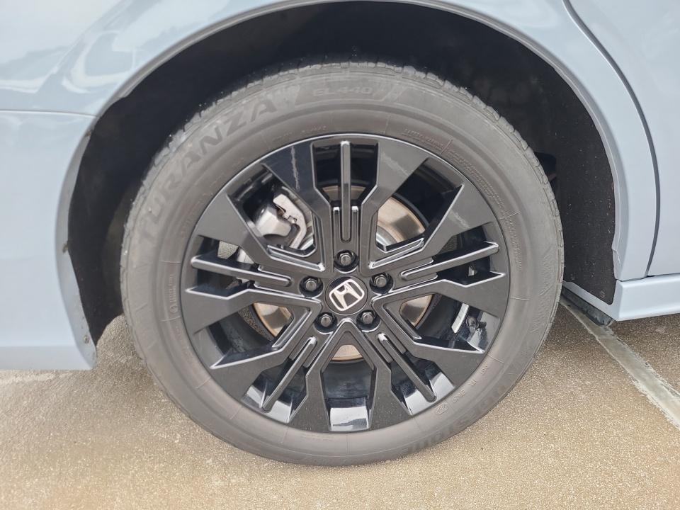 Used 2025 Honda Odyssey Van