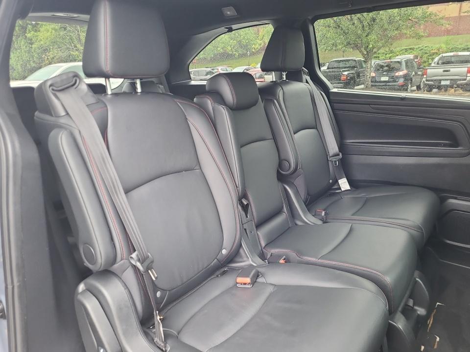 Used 2025 Honda Odyssey Van