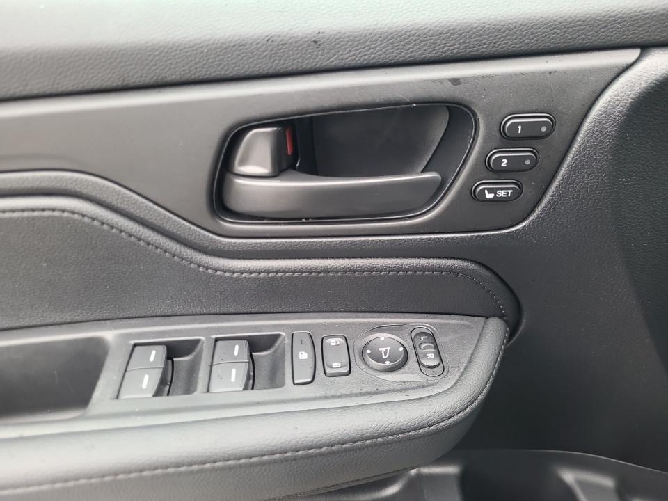 Used 2025 Honda Odyssey Van