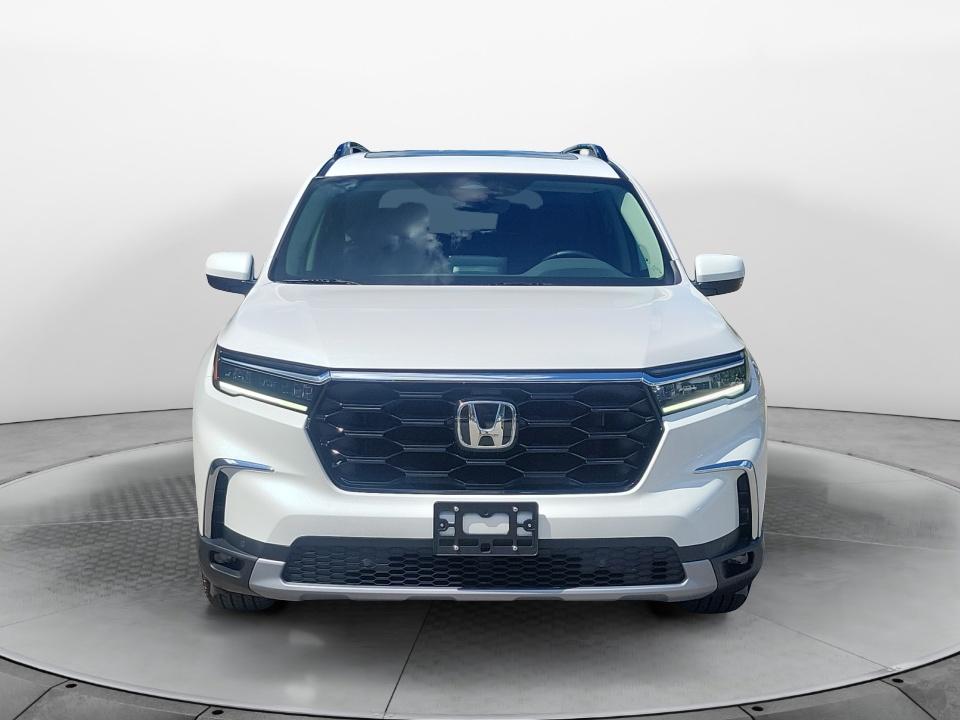 Used 2025 Honda Pilot SUV