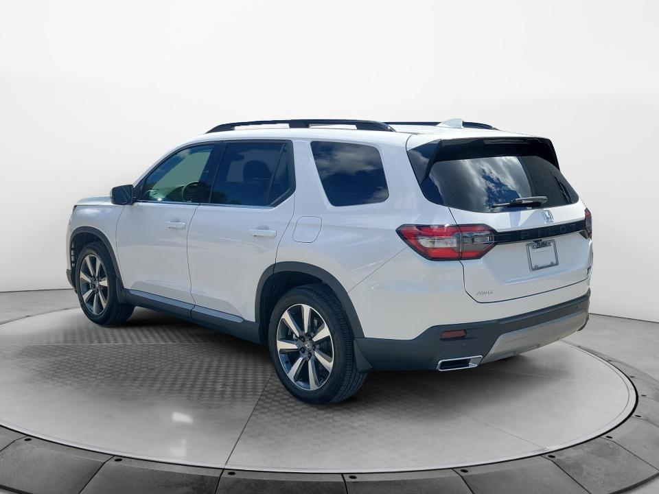 Used 2025 Honda Pilot SUV