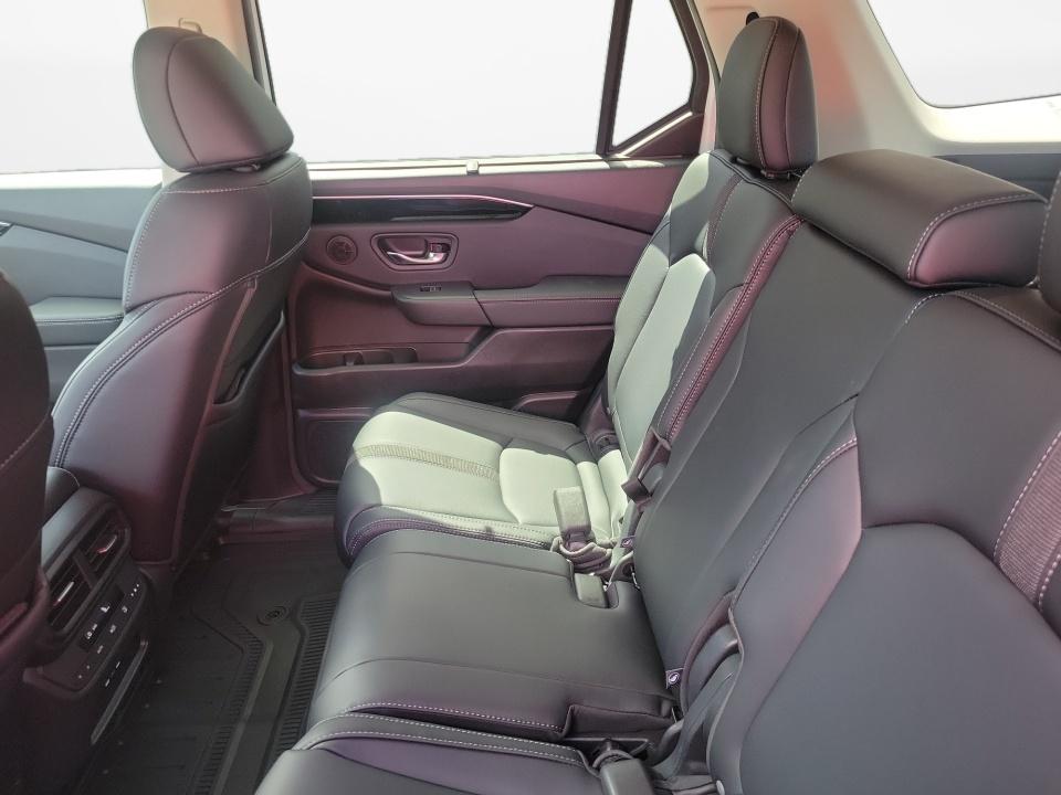 Used 2025 Honda Pilot SUV