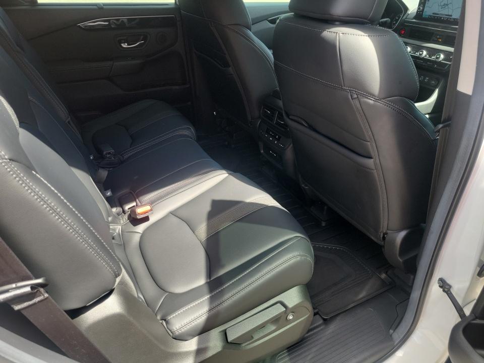 Used 2025 Honda Pilot SUV