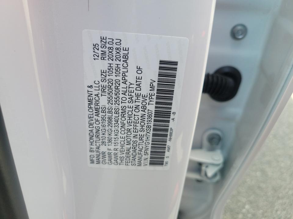 Used 2025 Honda Pilot SUV