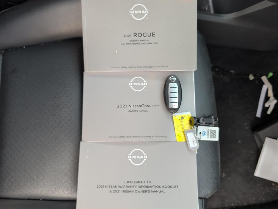 Used 2021 Nissan Rogue SUV