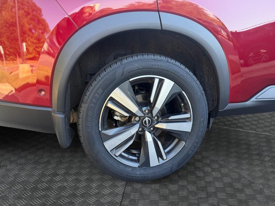 Used 2024 Nissan Rogue SUV