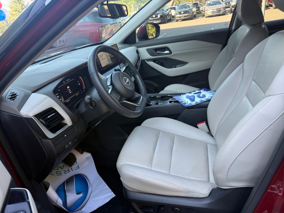 Used 2024 Nissan Rogue SUV