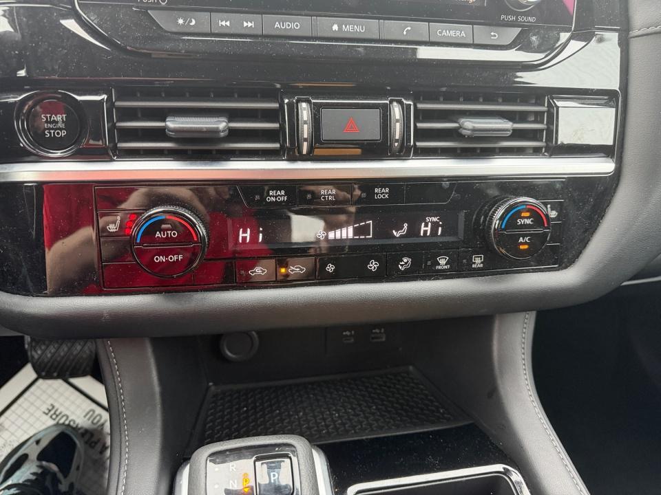 Used 2025 Nissan Pathfinder SUV