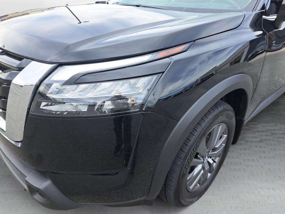 Used 2025 Nissan Pathfinder SUV