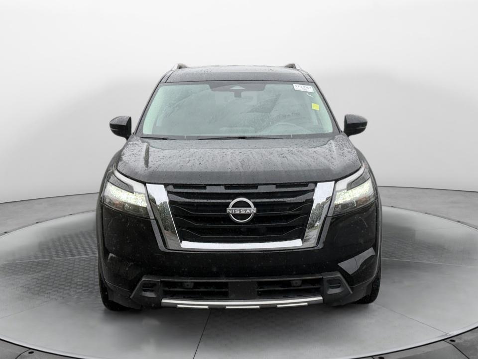 Used 2025 Nissan Pathfinder SUV