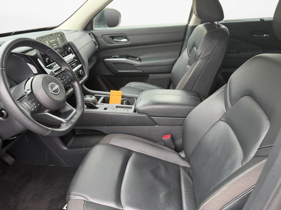 Used 2025 Nissan Pathfinder SUV