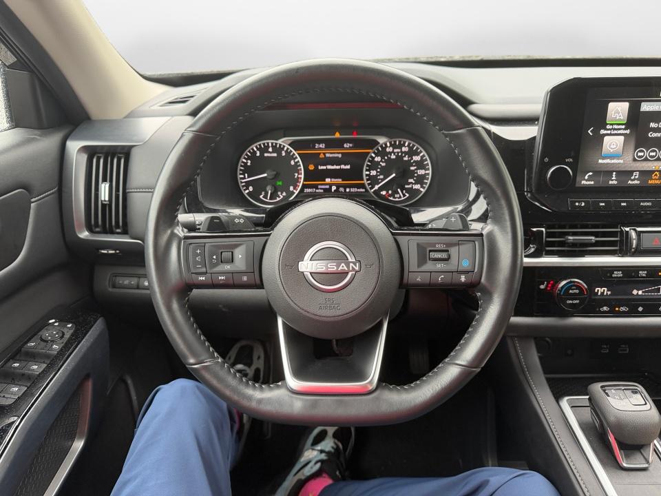 Used 2025 Nissan Pathfinder SUV