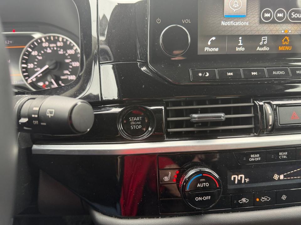Used 2025 Nissan Pathfinder SUV