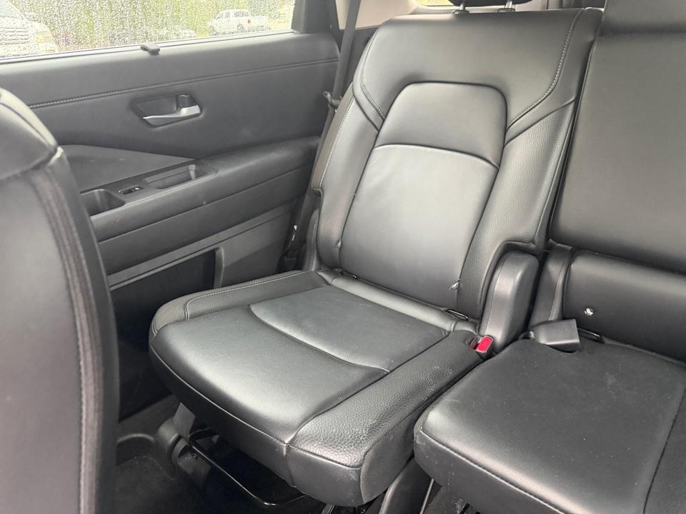 Used 2025 Nissan Pathfinder SUV