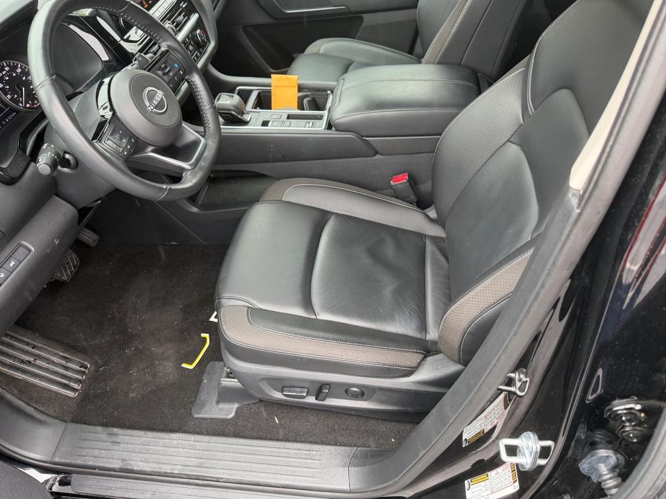 Used 2025 Nissan Pathfinder SUV