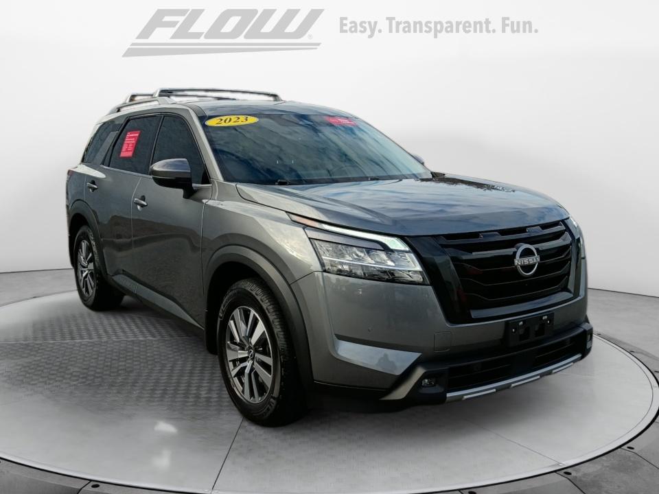 2023 Nissan Pathfinder SL 4WD