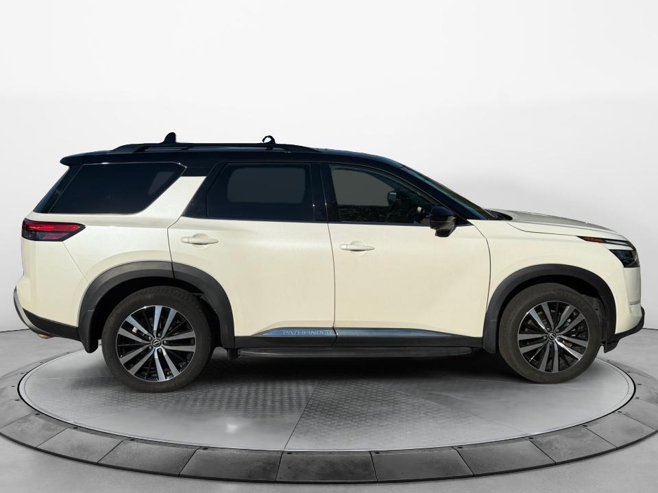 Used 2024 Nissan Pathfinder SUV