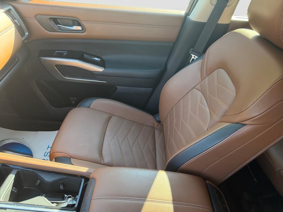Used 2024 Nissan Pathfinder SUV