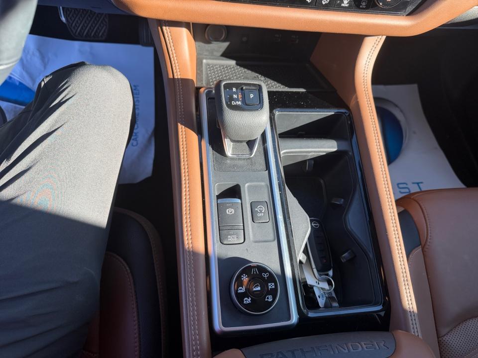 Used 2024 Nissan Pathfinder SUV