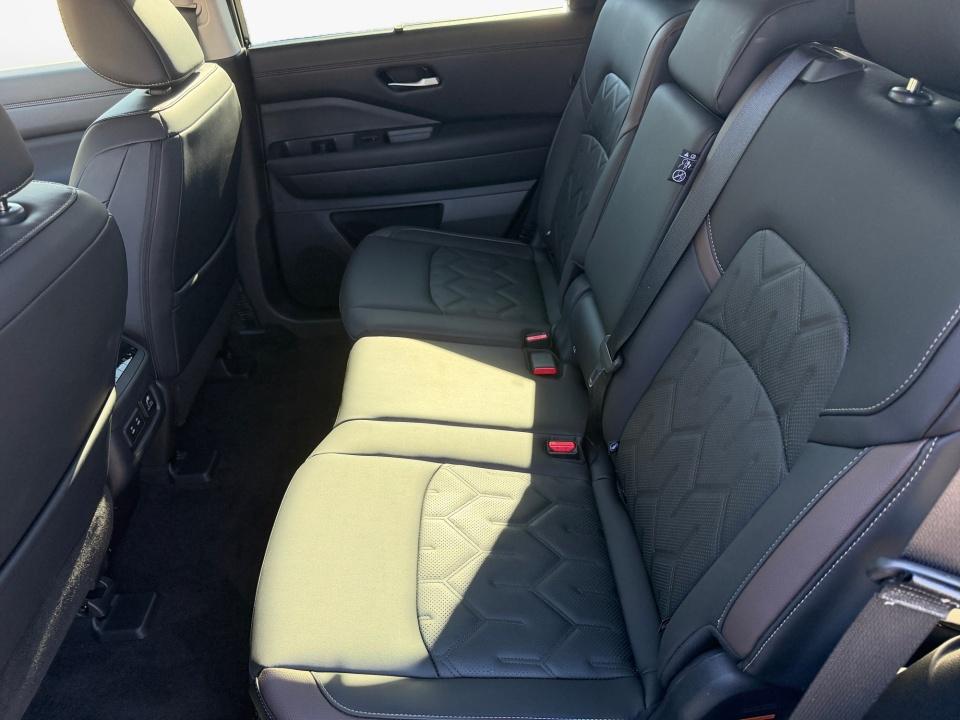 Used 2026 Nissan Pathfinder SUV