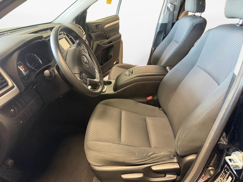 Used 2017 Toyota Highlander SUV