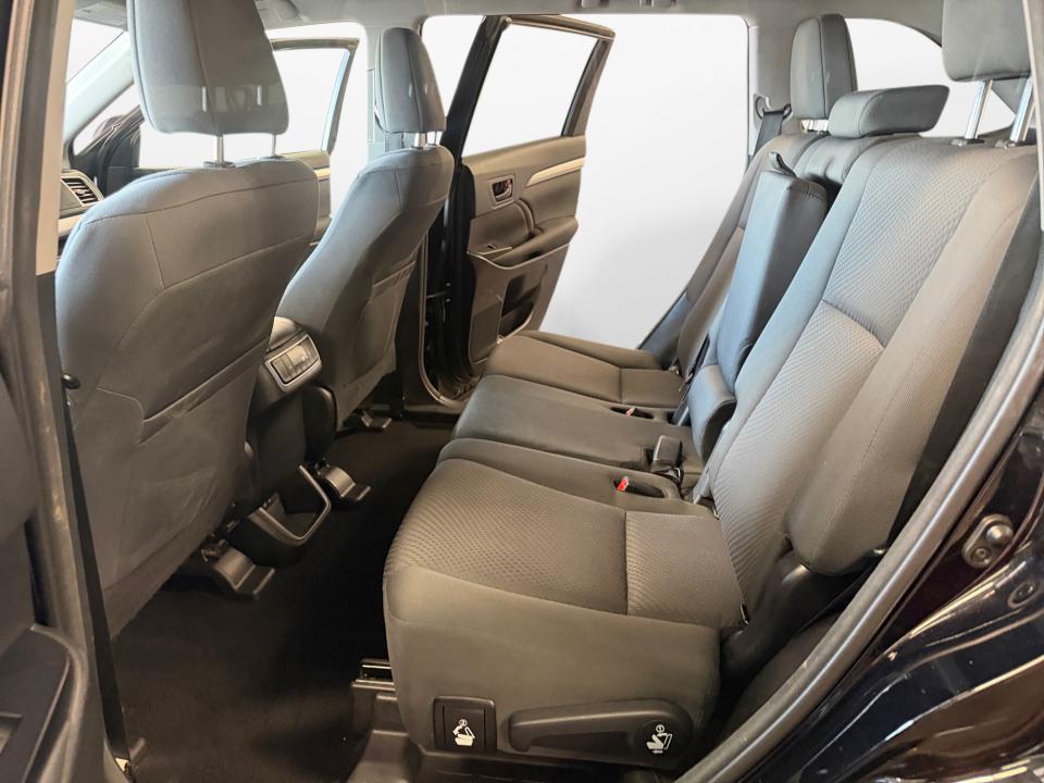 Used 2017 Toyota Highlander SUV