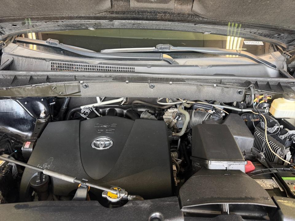 Used 2017 Toyota Highlander SUV