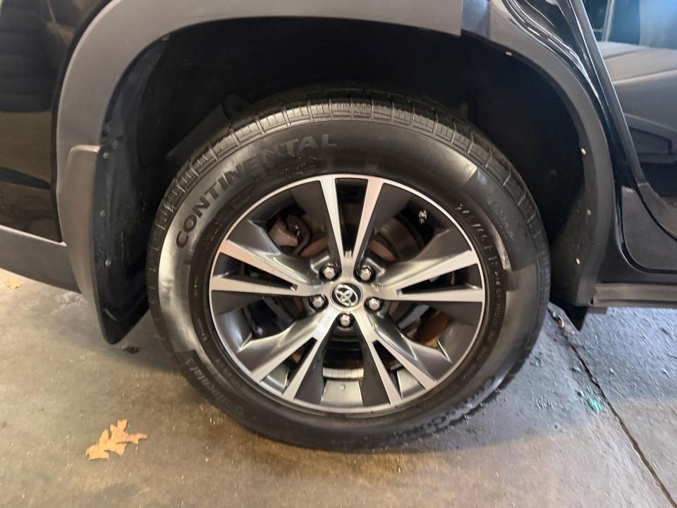 Used 2017 Toyota Highlander SUV