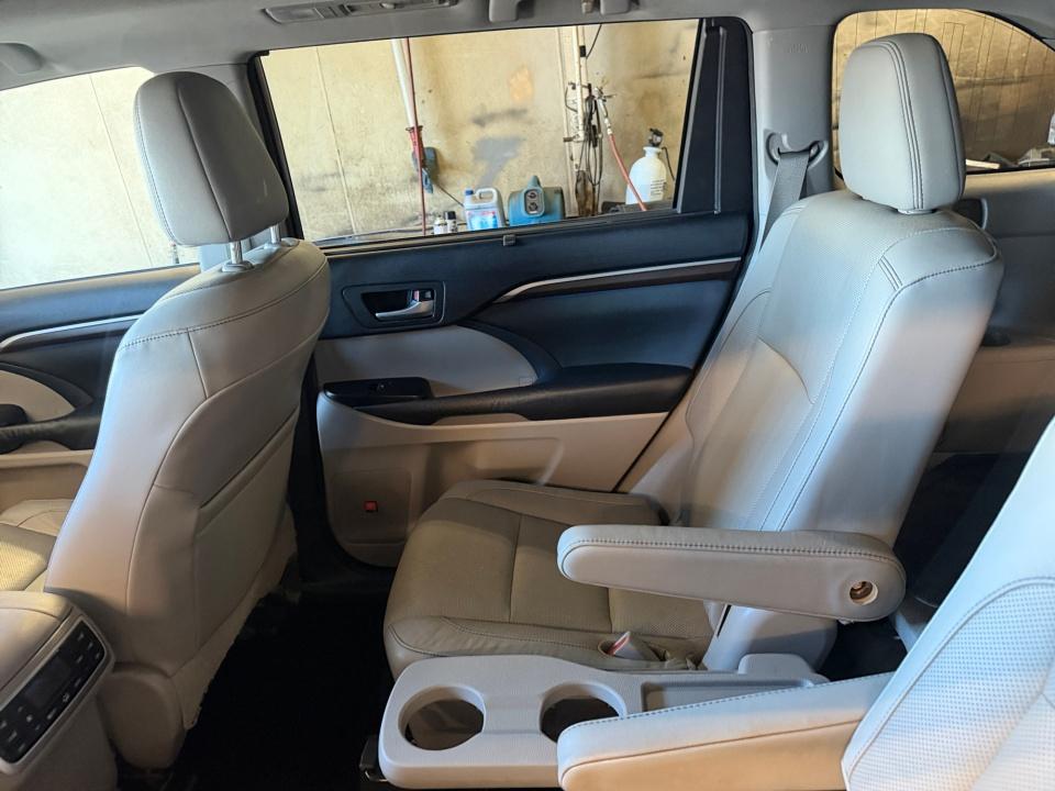 Used 2015 Toyota Highlander SUV