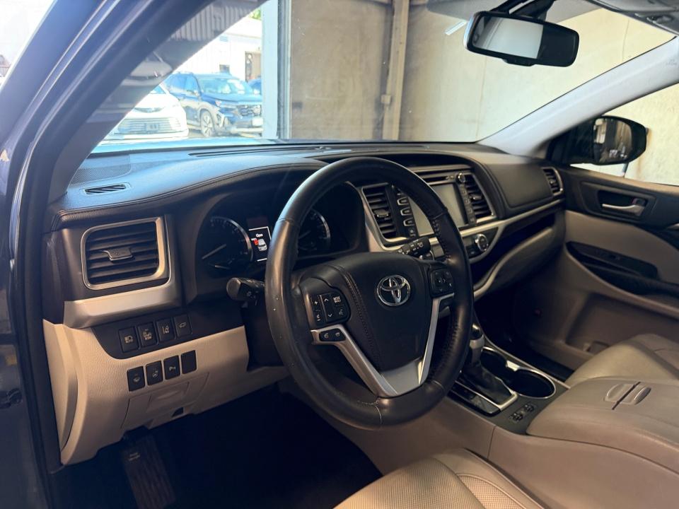 Used 2015 Toyota Highlander SUV
