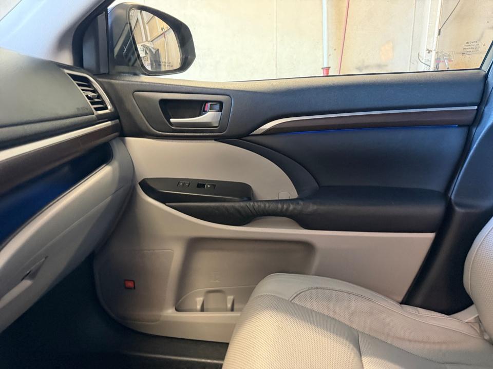 Used 2015 Toyota Highlander SUV