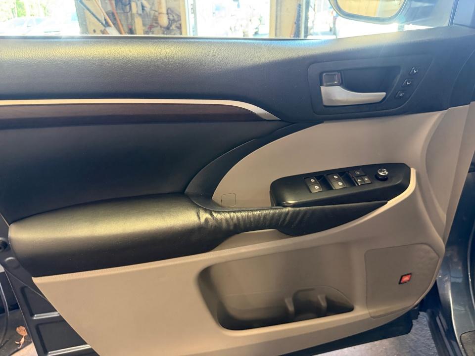Used 2015 Toyota Highlander SUV