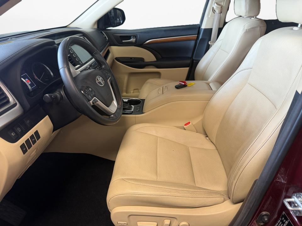 Used 2017 Toyota Highlander SUV