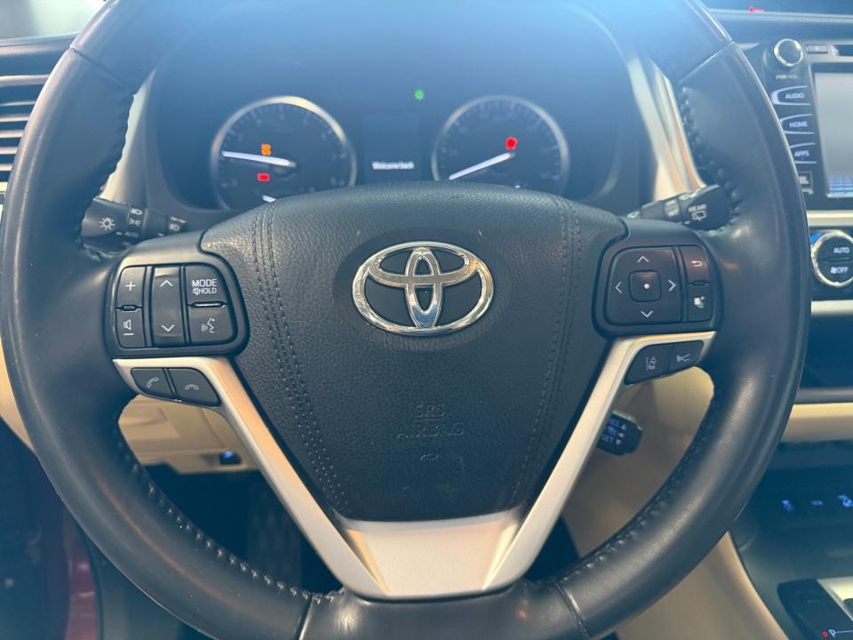 Used 2017 Toyota Highlander SUV