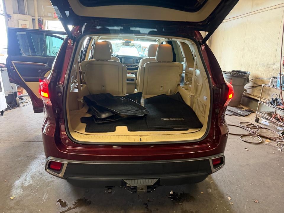 Used 2017 Toyota Highlander SUV
