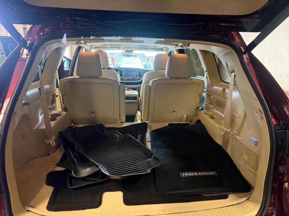 Used 2017 Toyota Highlander SUV