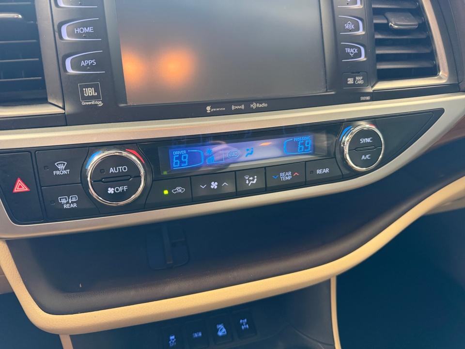 Used 2017 Toyota Highlander SUV