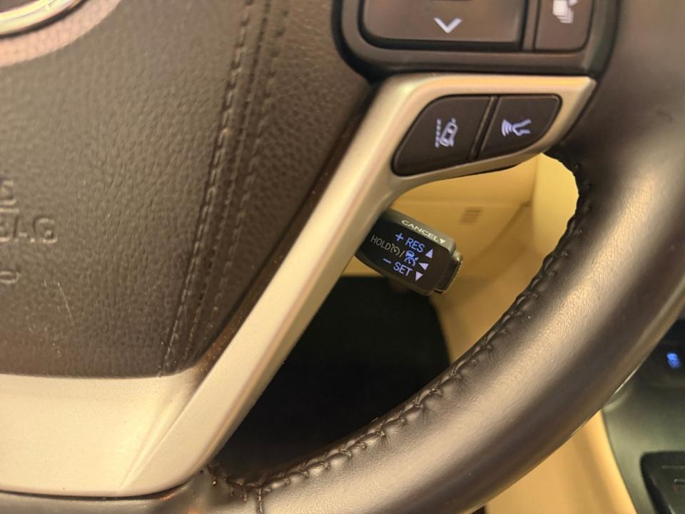 Used 2017 Toyota Highlander SUV